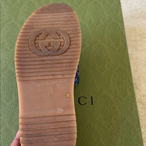Gucci denim sandals / clogs. Worn once - Picture 3 of 3